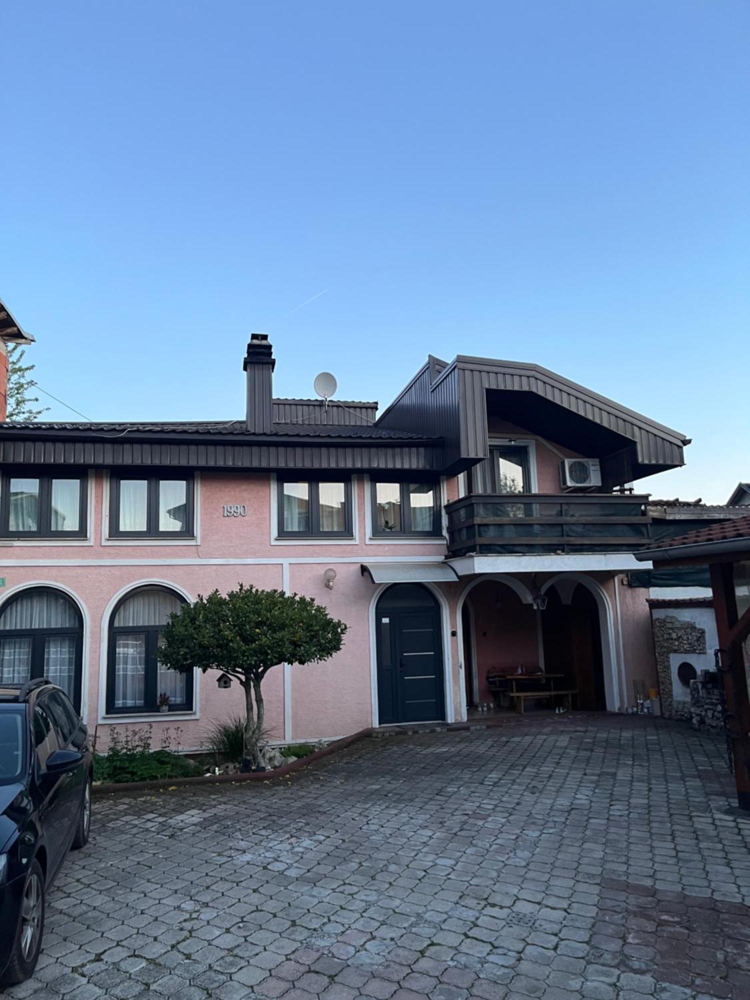 Guest House Eden Bihać Eksteriør bilde